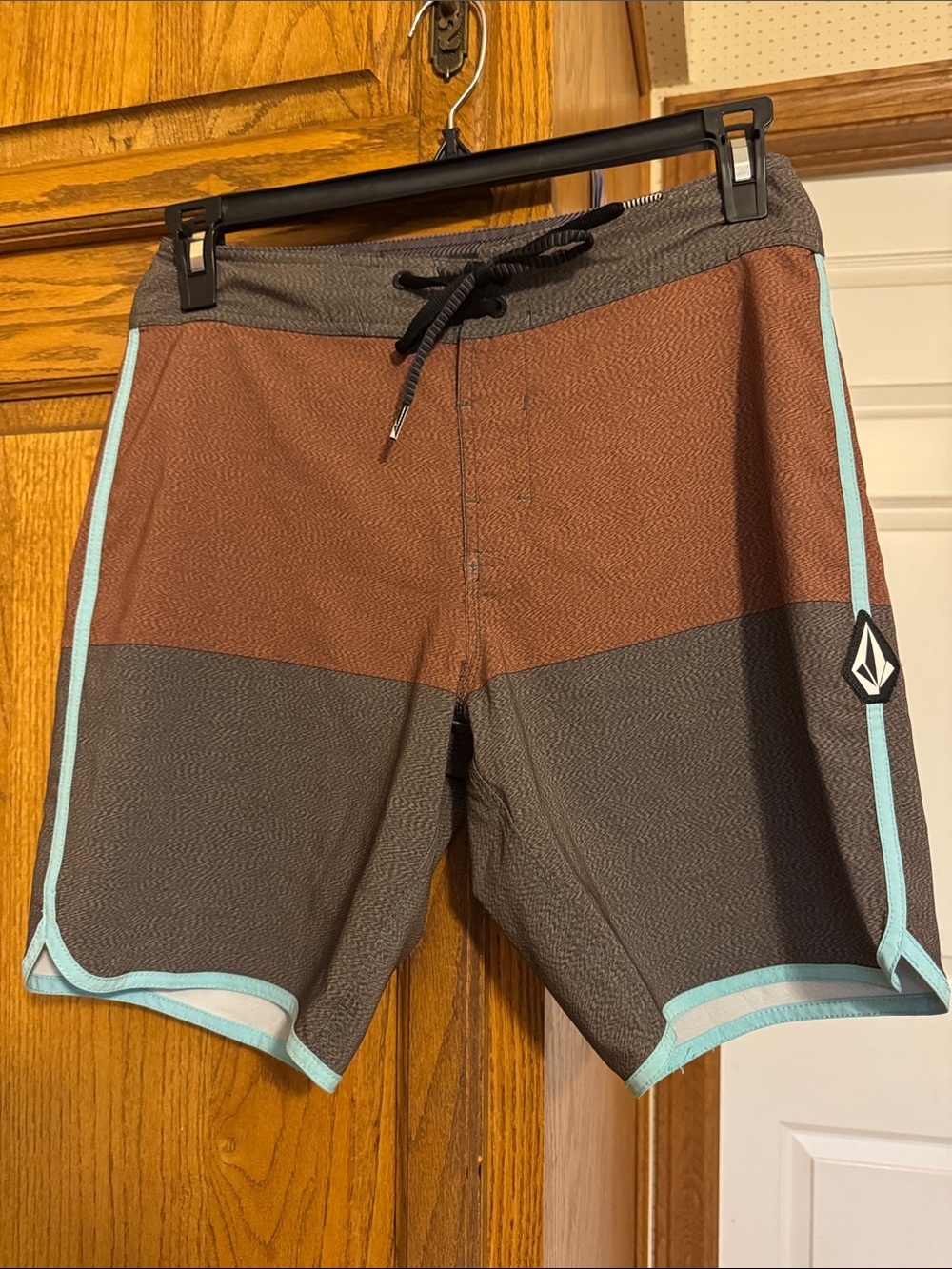Volcom Men’s Brown & Gray Board Shorts with Aqua Trim 28